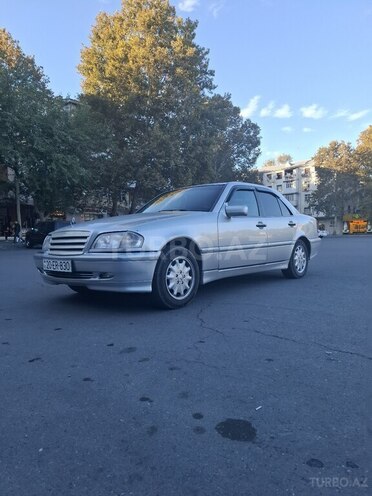 Mercedes C 230-10