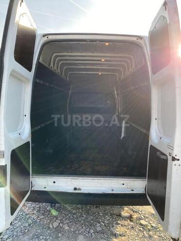 Ford Transit-4
