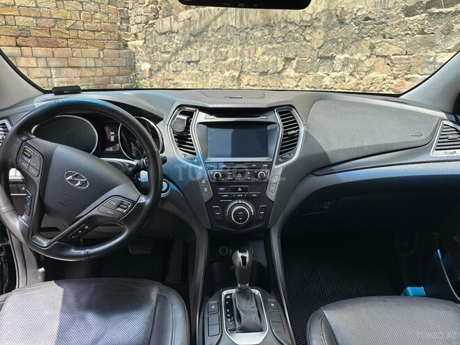 Hyundai Santa Fe-13