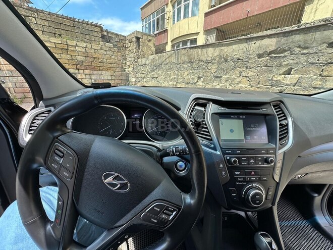 Hyundai Santa Fe-14