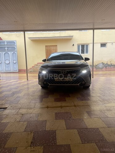 Toyota Camry-3
