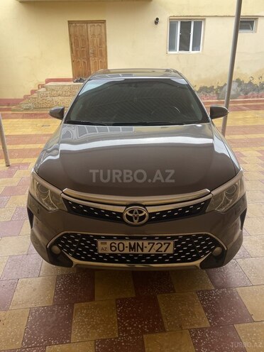 Toyota Camry-1