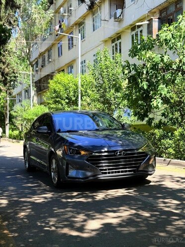 Hyundai Elantra-6