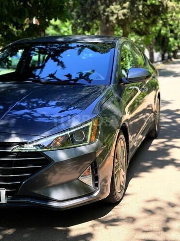 Hyundai Elantra-20