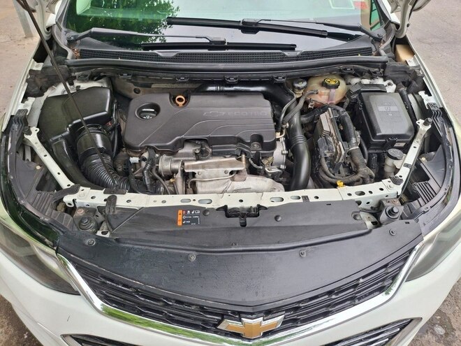 Chevrolet Cruze-8