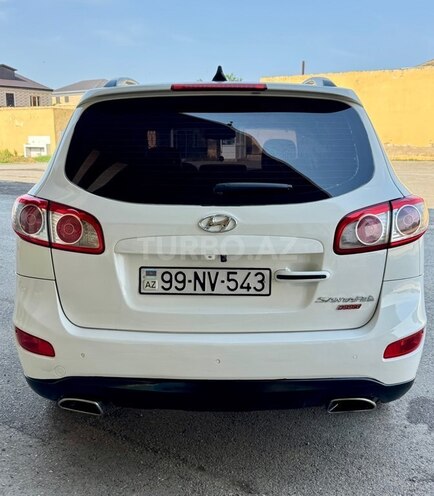 Hyundai Santa Fe-6