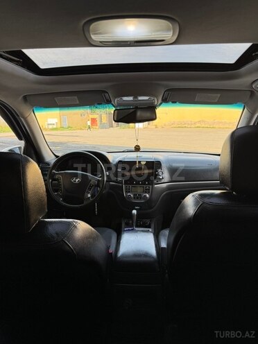 Hyundai Santa Fe-11
