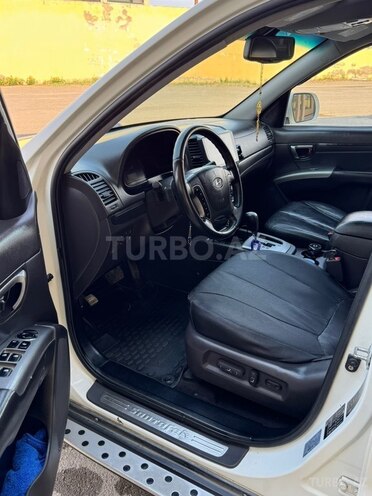Hyundai Santa Fe-18