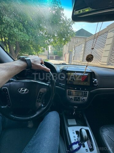 Hyundai Santa Fe-14