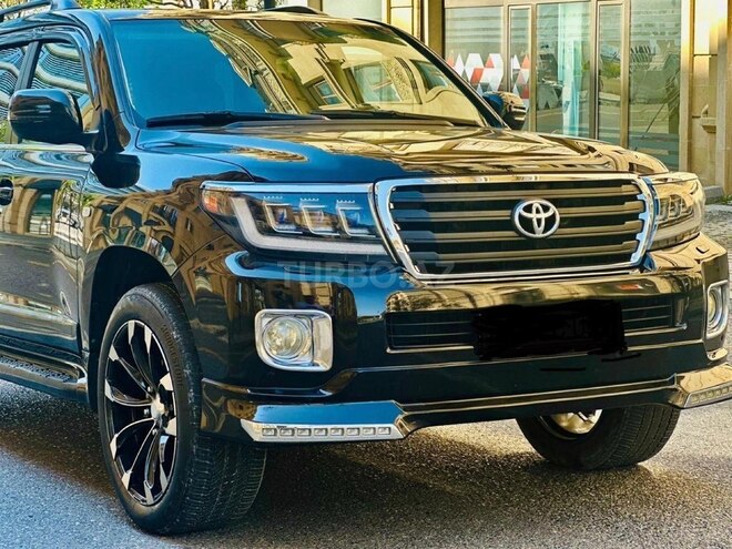 Toyota Land Cruiser-3