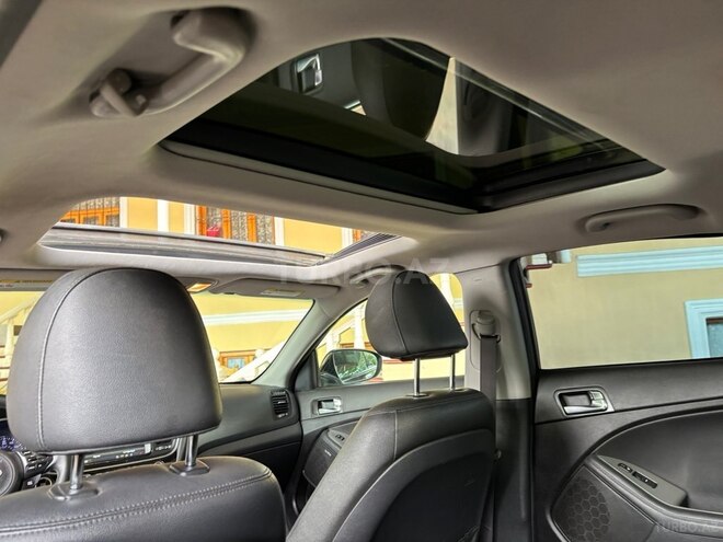 Kia Optima-12