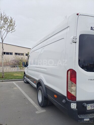 Ford Transit-2