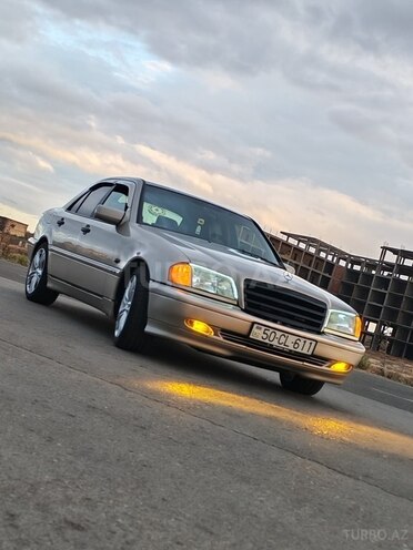 Mercedes C 240-1