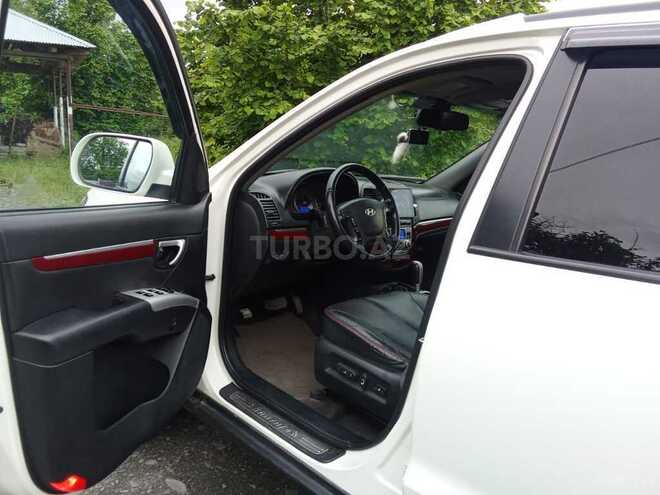 Hyundai Santa Fe-11
