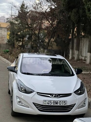 Hyundai Elantra-1