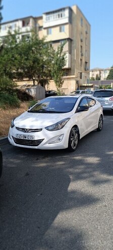Hyundai Elantra-6