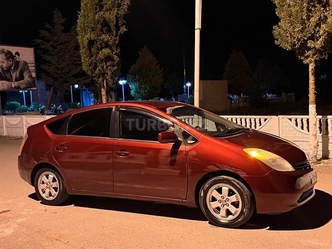 Toyota Prius-14
