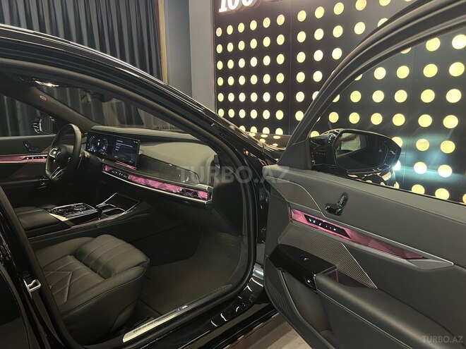 BMW  2023, 38,560 km - 3.0 l - Bakı