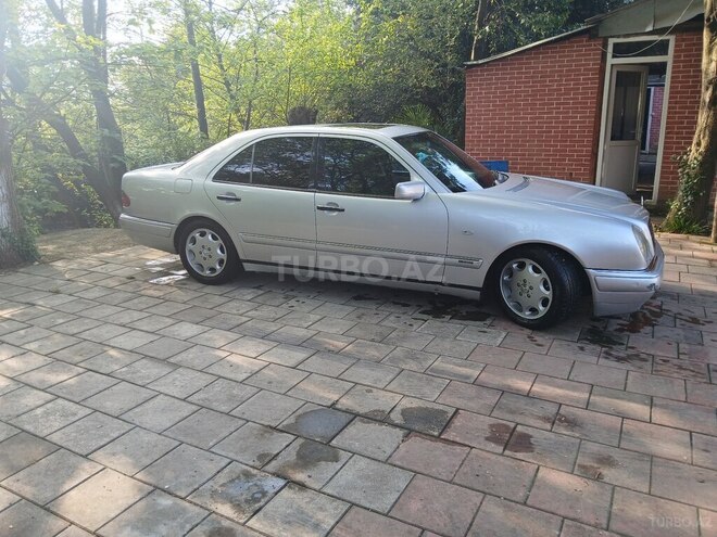 Mercedes E 200-6