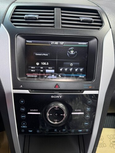 Ford Explorer-22