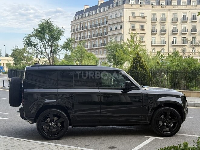 Land Rover Defender-3