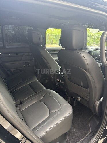 Land Rover Defender-5