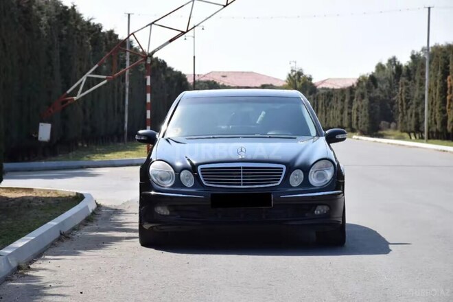 Mercedes E 220-2
