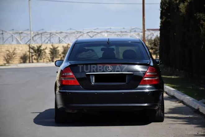 Mercedes E 220-5