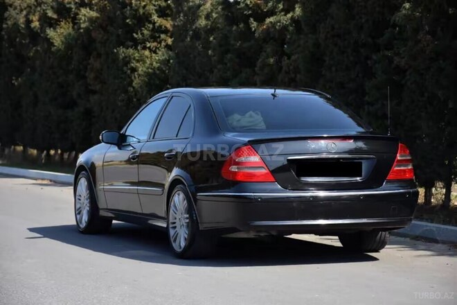 Mercedes E 220-6