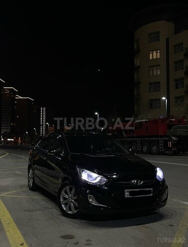 Hyundai Accent-8