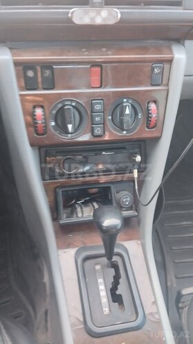 Mercedes 250 D-8