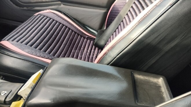 Mercedes 250 D-7