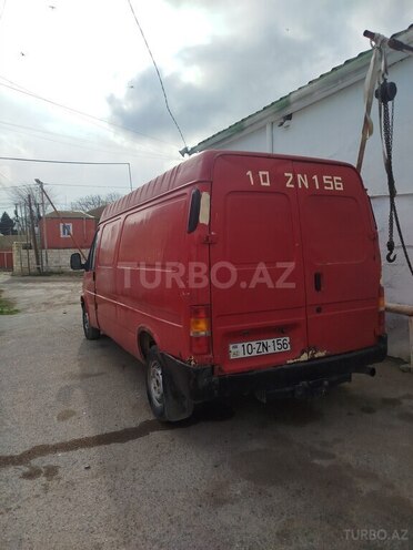 Ford Transit-5