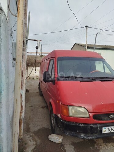 Ford Transit-3