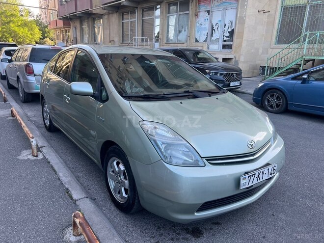 Toyota Prius-1