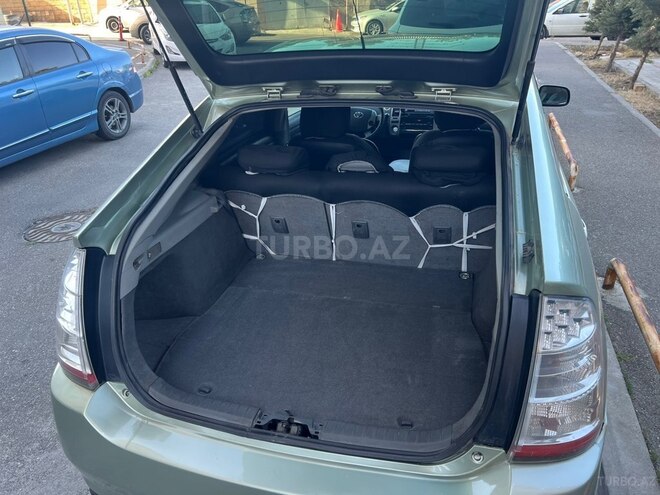 Toyota Prius-6