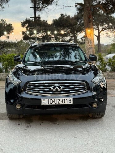 Infiniti FX35-3