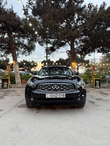 Infiniti FX35-7