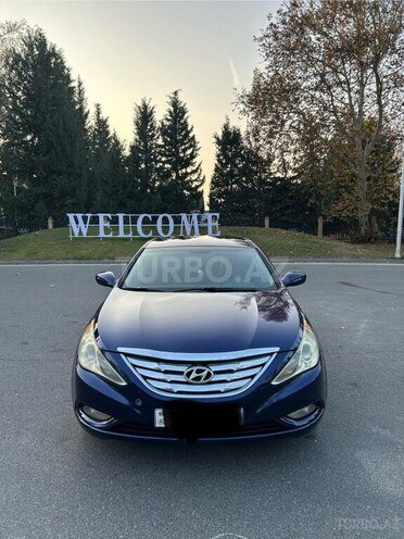 Hyundai Sonata-1