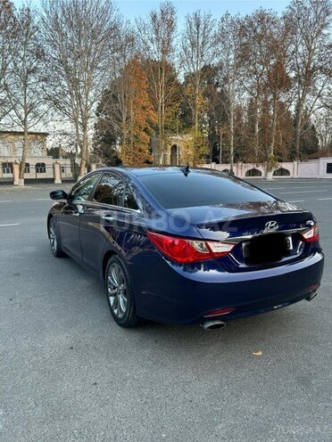 Hyundai Sonata-6