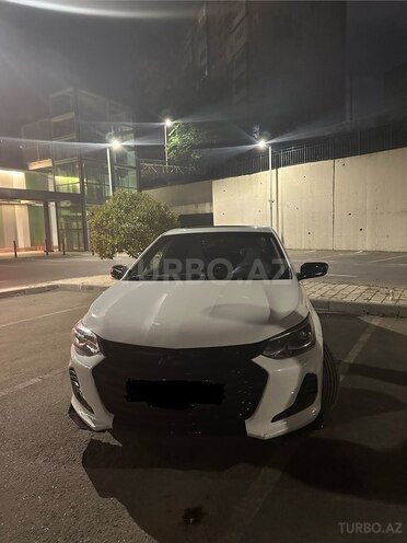 Chevrolet Onix-1