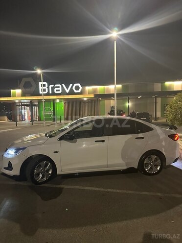 Chevrolet Onix-2