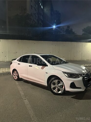 Chevrolet Onix-3