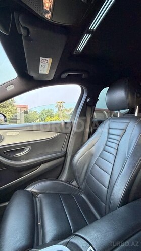 Mercedes E 300 d-9