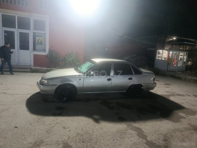 Daewoo Nexia-3
