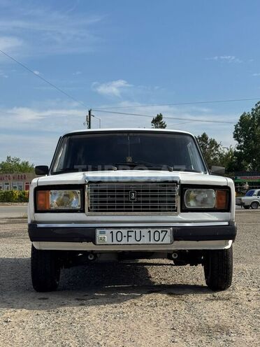 LADA (VAZ) 2107-2