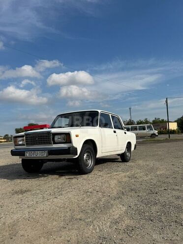 LADA (VAZ) 2107-4
