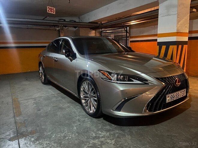 Lexus ES 300h-1