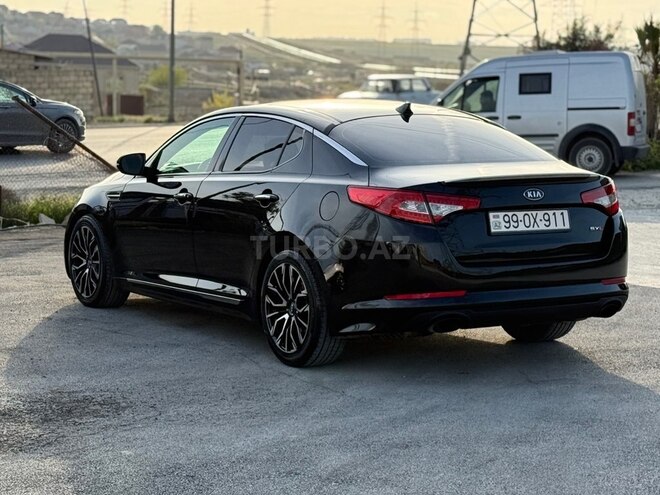 Kia Optima-4