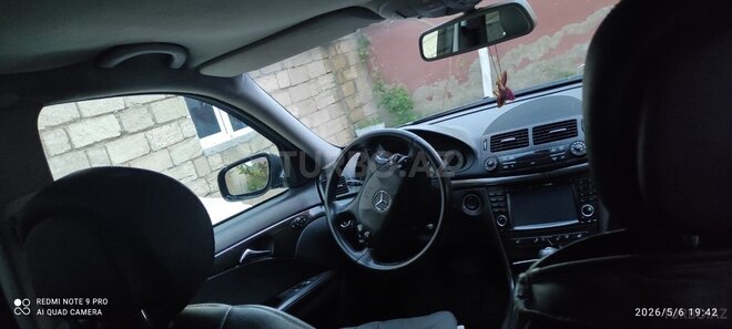 Mercedes E 220-8